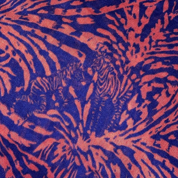Liliy Pulitzer Infinity Scarf With Zebras - Picture 2 of 4
